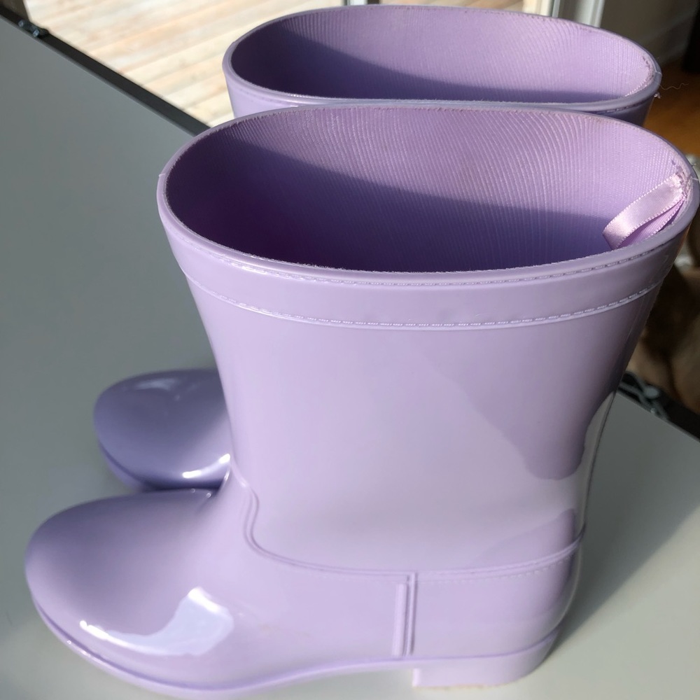 Joe Fresh Lilac Rain boots